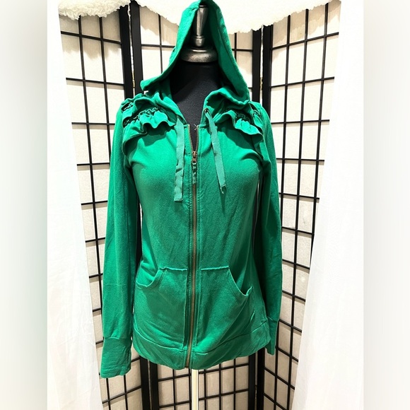 EVYS TREE THE REECE, Vibrant Green Hoodie with Ruffle Accents, WOMEN SIZE M - Picture 9 of 11